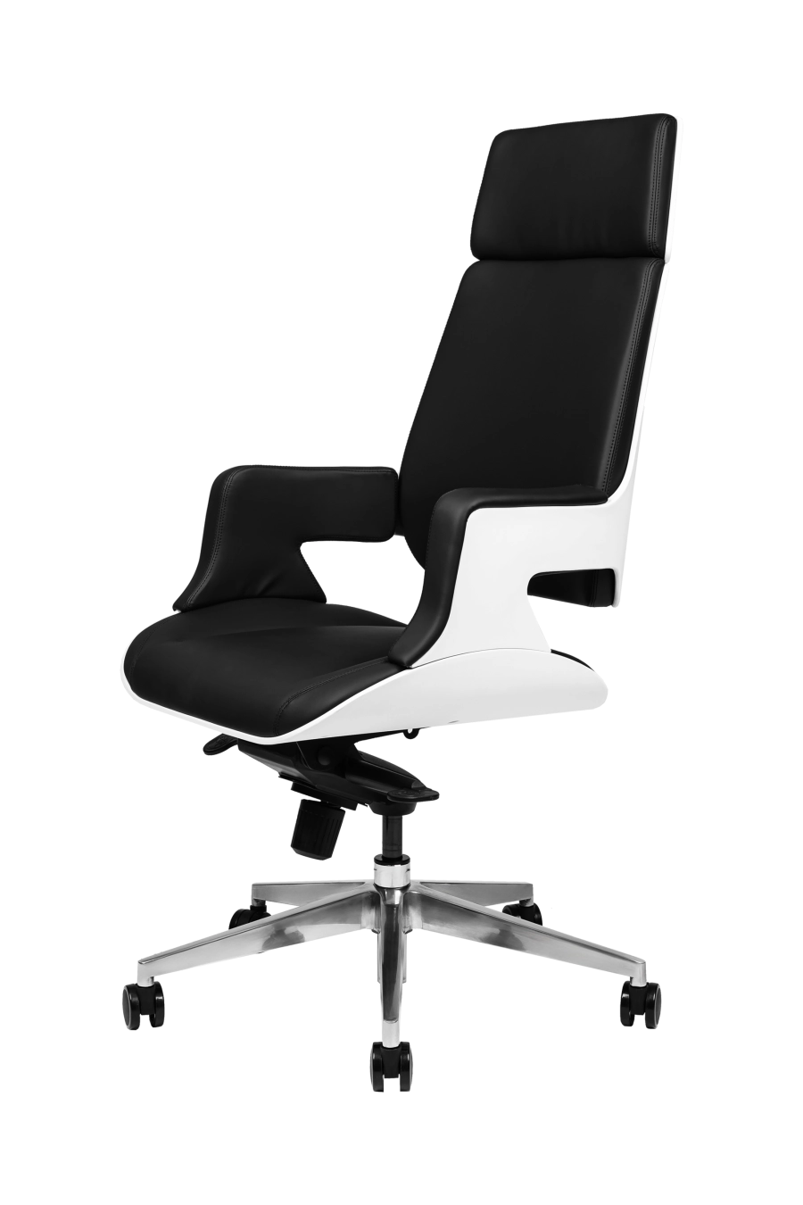 Houston: CUSTÓ Houston se concentrează pe simplitate și durabilitate: șezut și spătar din piele artificială de calitate premium, culoare neagră, ușor de curățat și rezistentă la uzură. Cadru rotativ robust, structură de tip monobloc. Cotierele fixe stabilizează antebrațele, reducând tensiunea în umeri. Spătarul înalt susține zona cervicală, iar mecanismul de balans facilitează micro-pauzele active. Designul minimalist și sobru se potrivește perfect spațiilor directoriale.