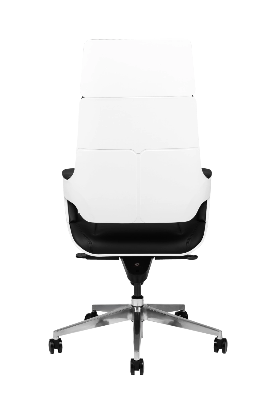 Houston: CUSTÓ Houston se concentrează pe simplitate și durabilitate: șezut și spătar din piele artificială de calitate premium, culoare neagră, ușor de curățat și rezistentă la uzură. Cadru rotativ robust, structură de tip monobloc. Cotierele fixe stabilizează antebrațele, reducând tensiunea în umeri. Spătarul înalt susține zona cervicală, iar mecanismul de balans facilitează micro-pauzele active. Designul minimalist și sobru se potrivește perfect spațiilor directoriale.