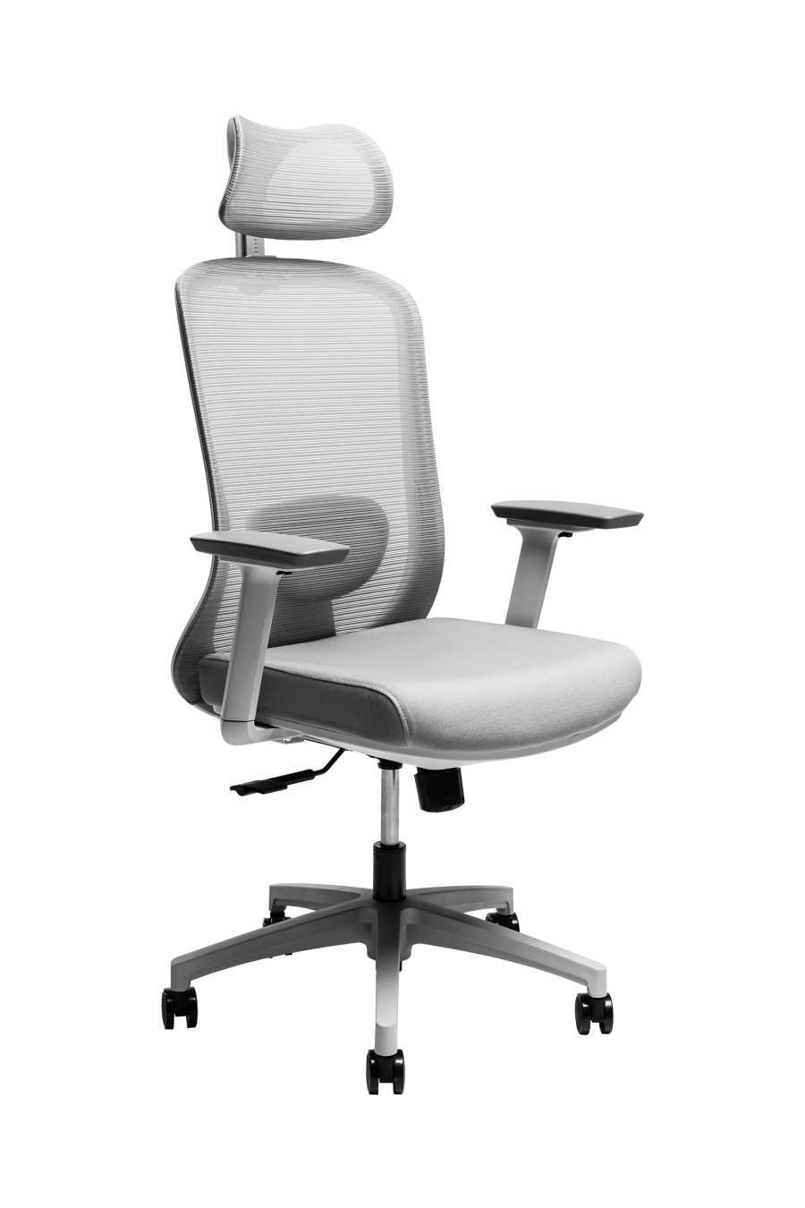 Bergamo: CUSTÓ Bergamo îmbină performanța ergonomicii cu designul modern: șezutul tapițat din stofă oferă confort constant, iar spătarul din plasă elastomerică asigură o ventilație optimă pe durata întregii zile de lucru. Suportul lombar reglabil 3D permite ajustarea pe înălțime, adâncime și adâncire, adaptându-se perfect curburii naturale a spatelui și reducând tensiunea în zona inferioară. Tetiera reglabilă pe înălțime oferă susținere suplimentară pentru cap și gât, iar cotierele reglabile 3D permit ajustarea în înălțime, adâncire și lățime, asigurând o poziție naturală a brațelor în orice activitate. Mecanismul sincron cu blocare într-o poziție și baza stelată din plastic dur, echipată cu roți din poliuretan, garantează stabilitate și mobilitate lină pe diferite tipuri de suprafețe. Designul gri conferă o notă sobru-executivă, potrivită pentru spații profesionale unde confortul și profesionalismul sunt esențiale.